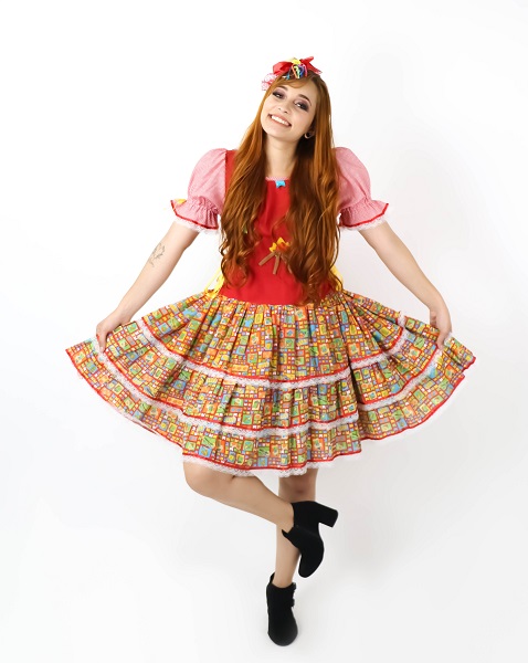 Festa Junina Vestido vermelho bandeirinhas